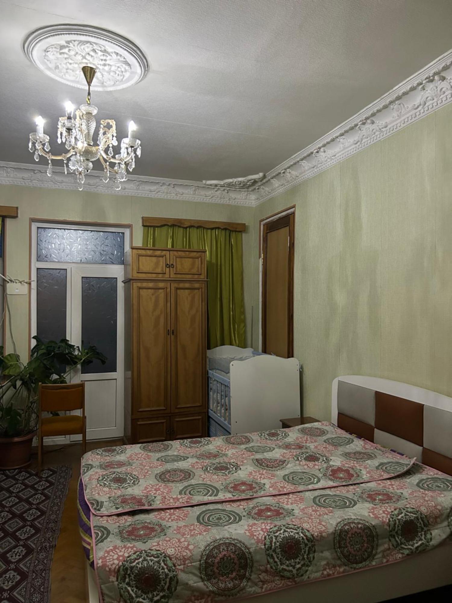 Friends House Hotel Kutaisi Bagian luar foto