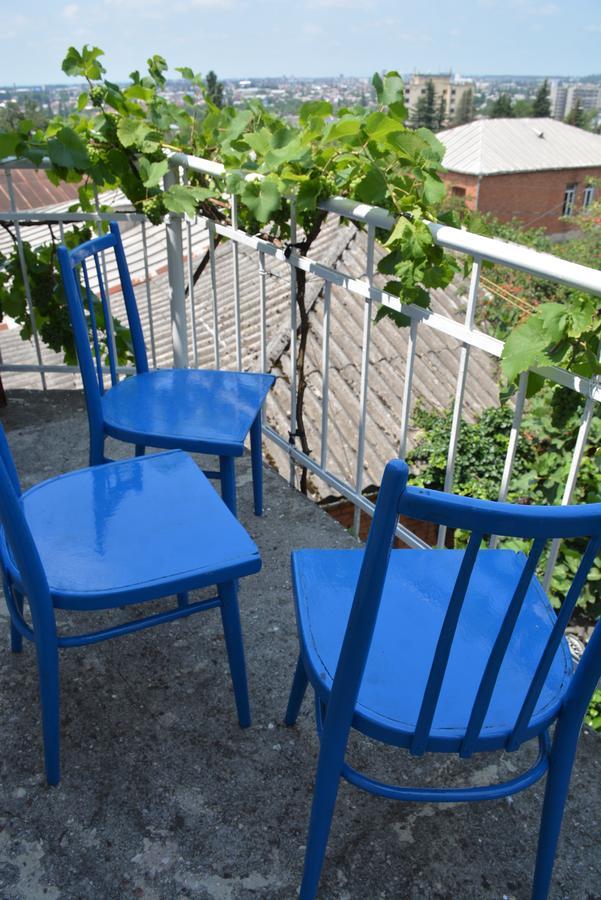 Friends House Hotel Kutaisi Bagian luar foto